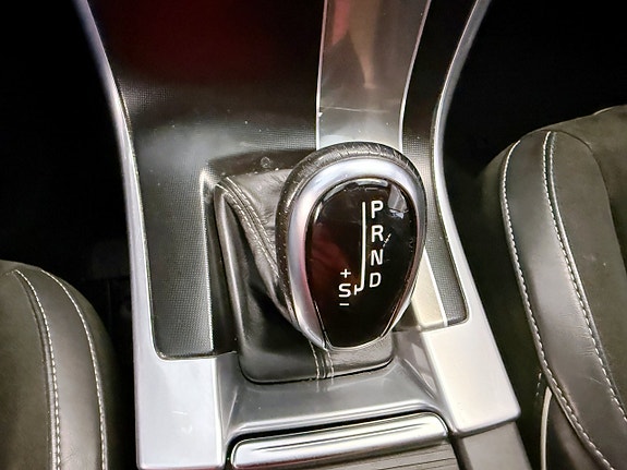 Volvo XC60 19 of 21