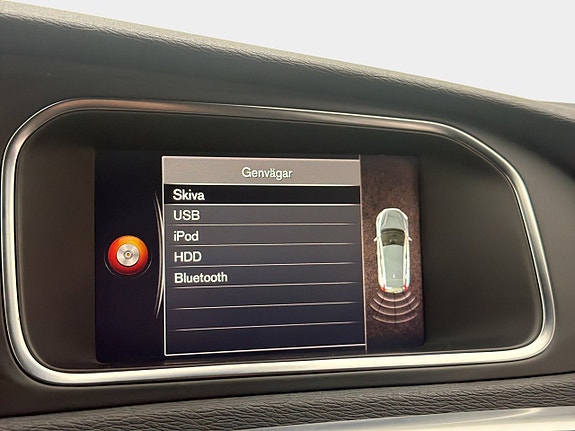Volvo V40 17 of 29