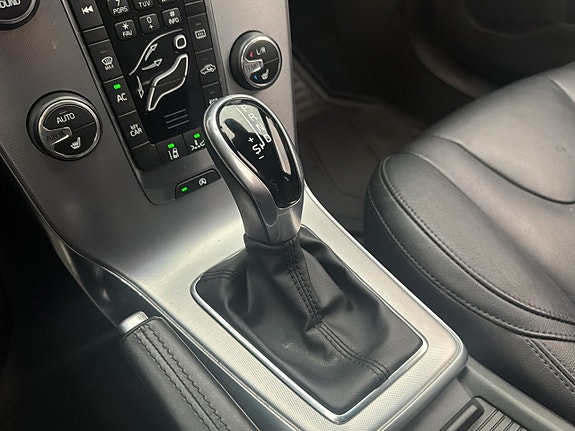 Volvo V40 19 of 29