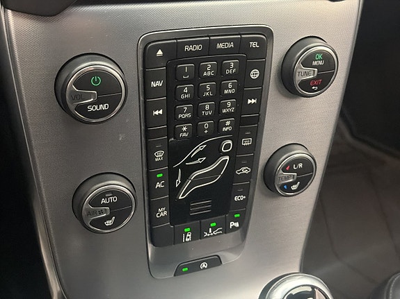 Volvo V40 18 of 29