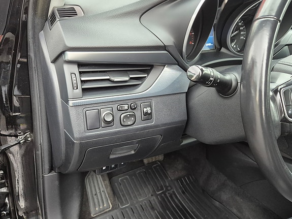 Toyota Avensis 11 of 19