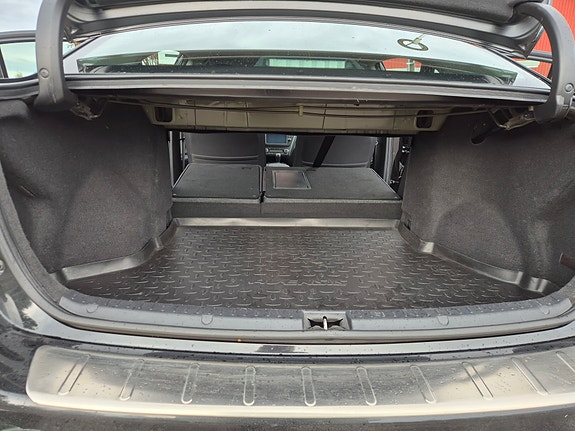 Toyota Avensis 16 of 19
