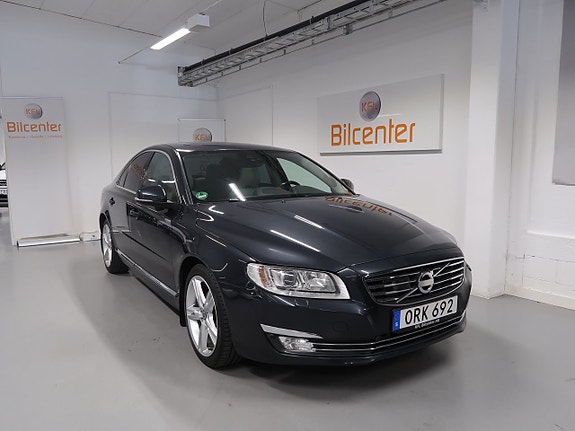 Volvo S80 3 of 30