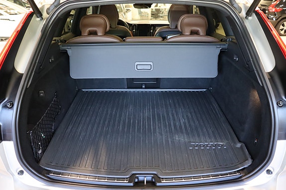Volvo XC60 6 of 30
