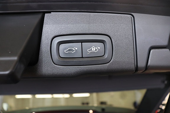 Volvo XC60 7 of 30