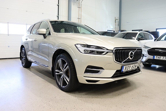 Volvo XC60 2 of 30