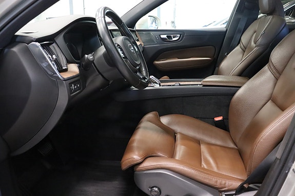 Volvo XC60 11 of 30