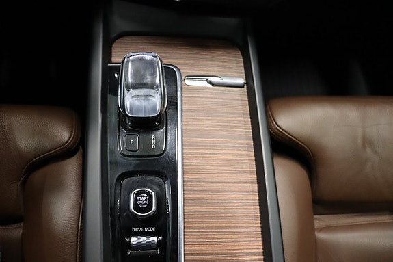Volvo XC60 21 of 30
