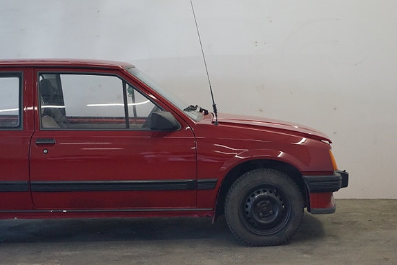 Opel Corsa 9 of 19