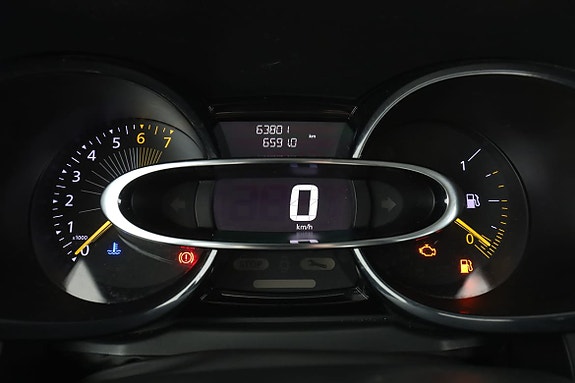 Renault Clio 20 of 30