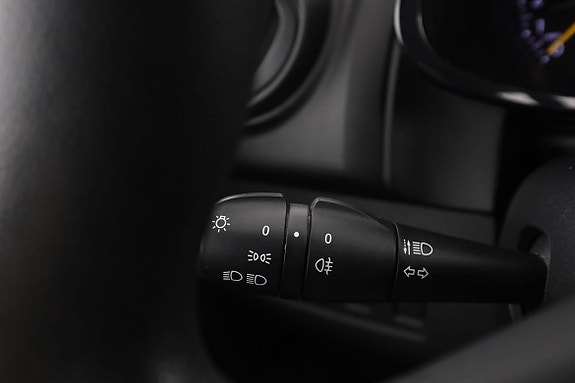 Renault Clio 29 of 30