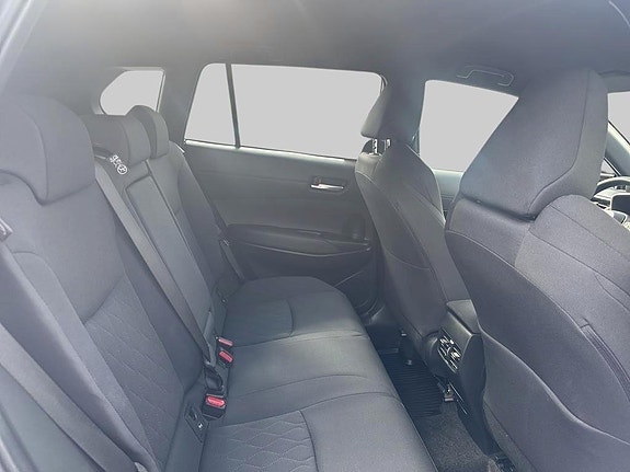 Toyota Corolla Cross 7 of 12