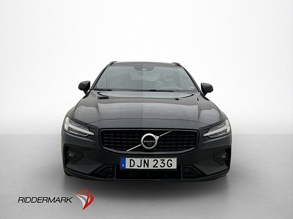 Volvo V60 2 of 30
