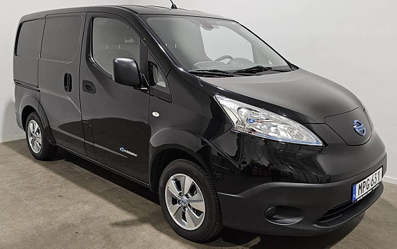 Nissan e-NV200 4 of 14