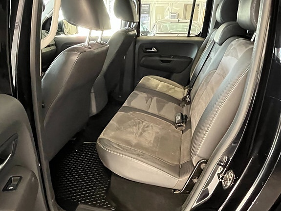 Volkswagen Amarok 10 of 11