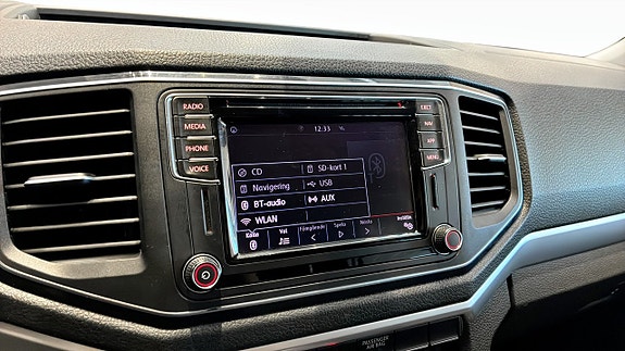 Volkswagen Amarok 17 of 24