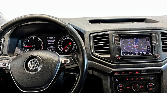 Volkswagen Amarok 14 of 24
