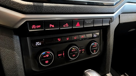 Volkswagen Amarok 20 of 24