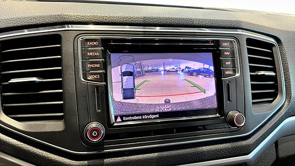 Volkswagen Amarok 22 of 24