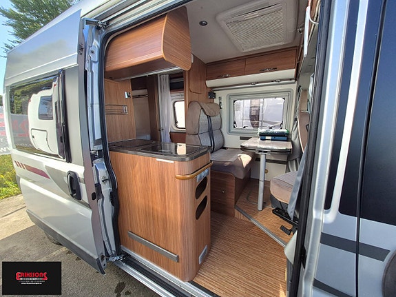 Adria TWIN 6M 2 of 11
