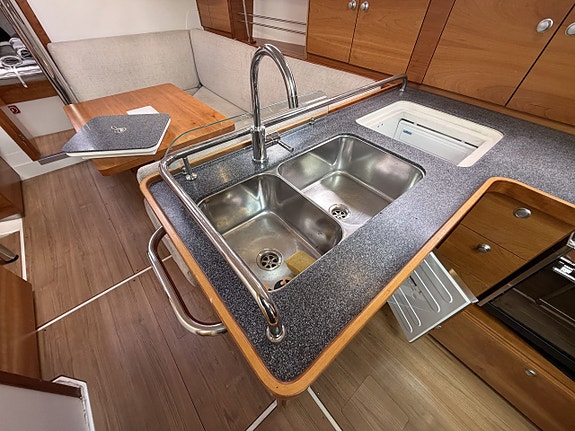 Hanse 370 6 of 10