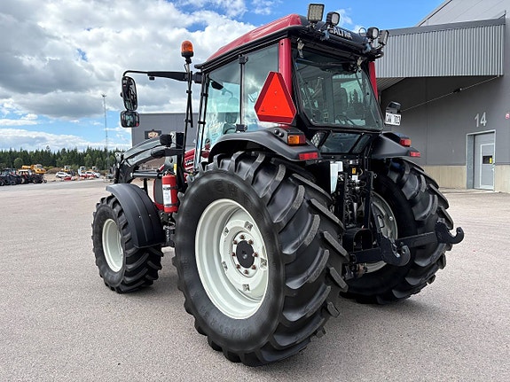 Valtra A93 Hitech / Lastare / Frontlyft / Front-PTO 9 of 10