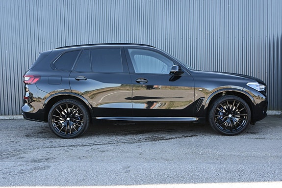 BMW X5 3 of 26
