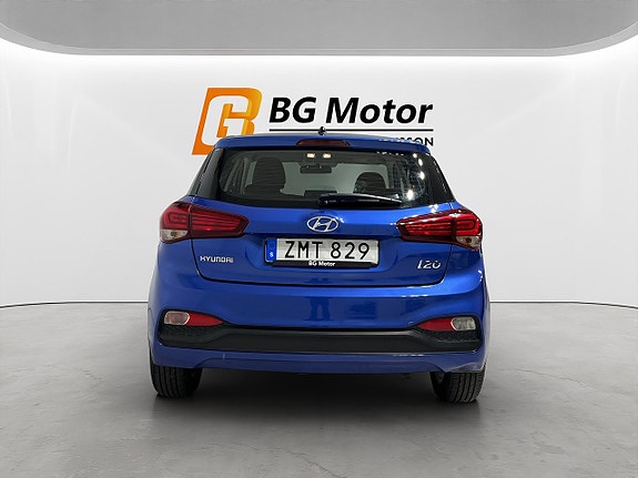 Hyundai i20 5 of 18