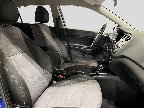 Hyundai i20 9 of 18