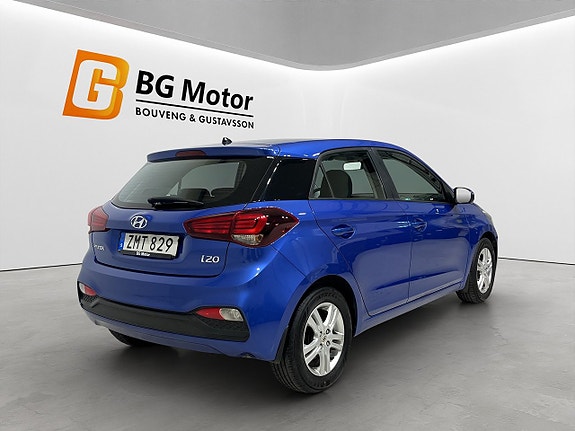 Hyundai i20 4 of 18