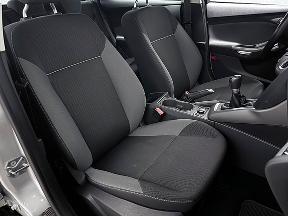 Ford Focus 13 of 19
