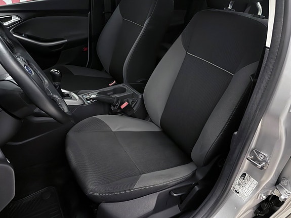 Ford Focus 10 of 19