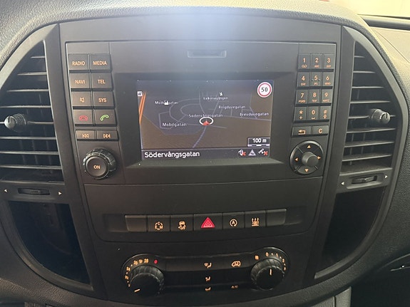 Mercedes-Benz Vito 119 8 of 13
