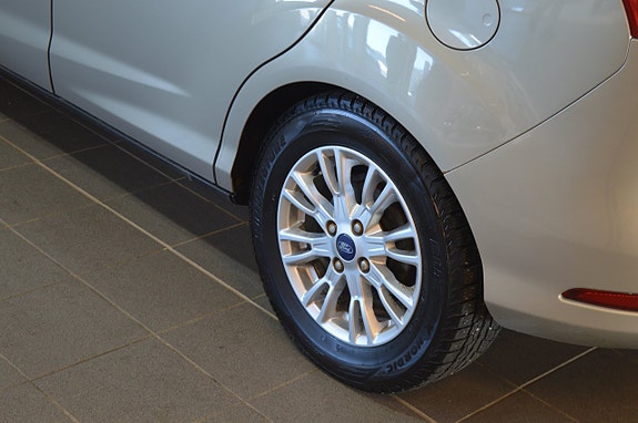 Ford B-MAX 7 of 15