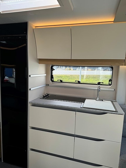 Adria ADORA 572 UT Långbäddar 7 of 15