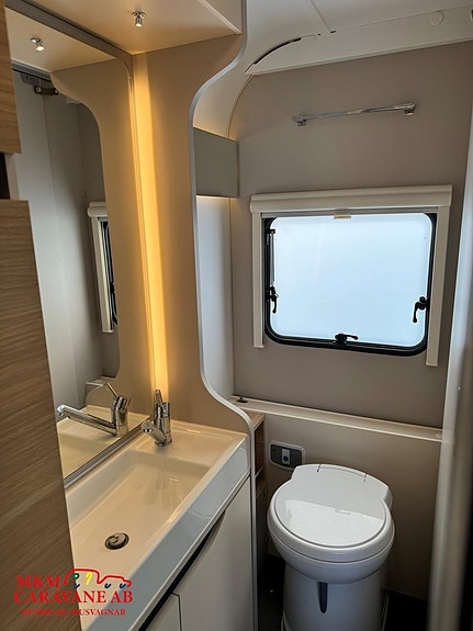 Adria ADORA 572 UT 9 of 15