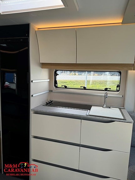 Adria ADORA 572 UT 7 of 15