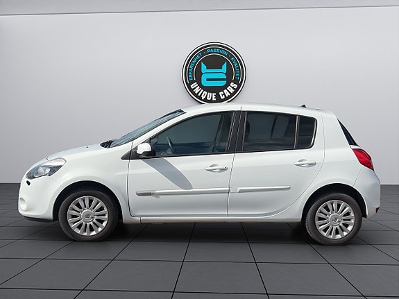 Renault Clio 6 of 19