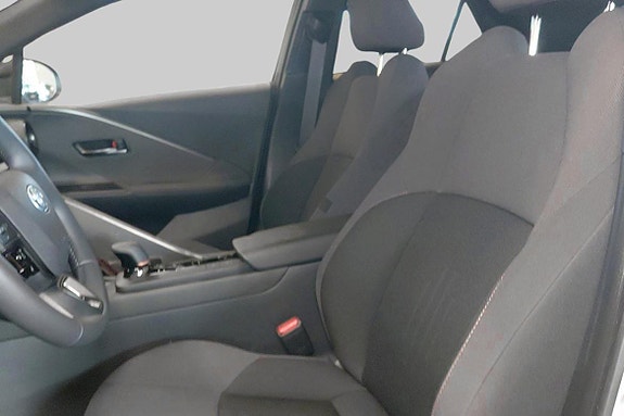 Toyota C-HR 6 of 10