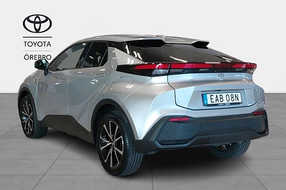 Toyota C-HR 3 of 10