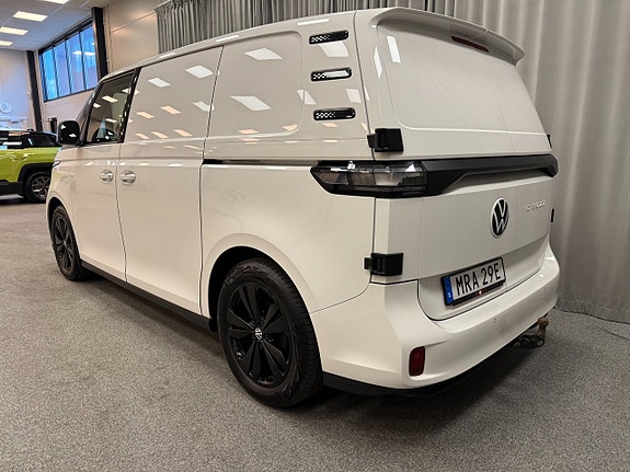 Volkswagen ID. Buzz 3 of 13