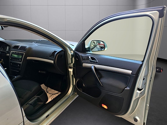 Skoda Octavia 13 of 21