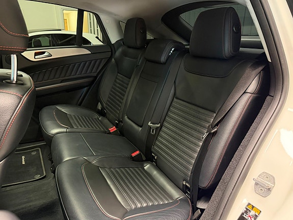 Mercedes-Benz GLE350 d 16 of 30