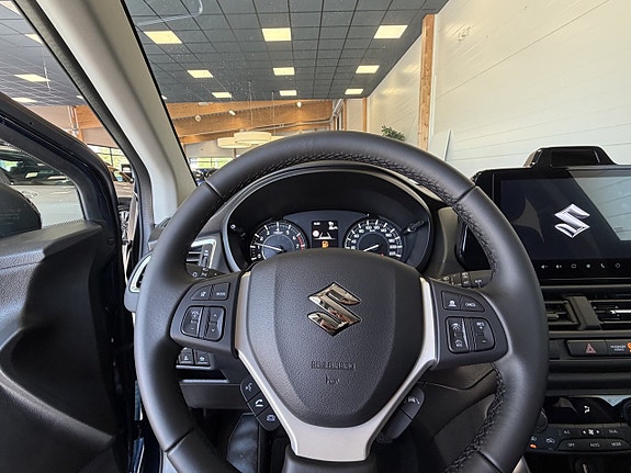 Suzuki S-Cross 14 of 18