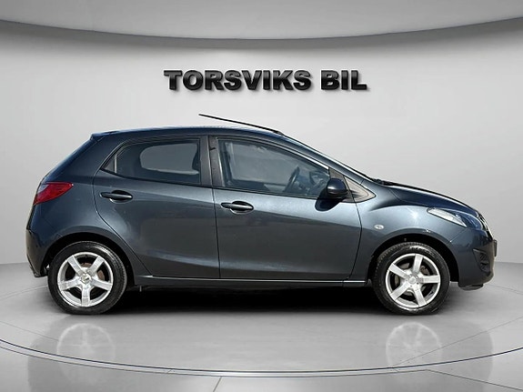 Mazda 2 7 of 21