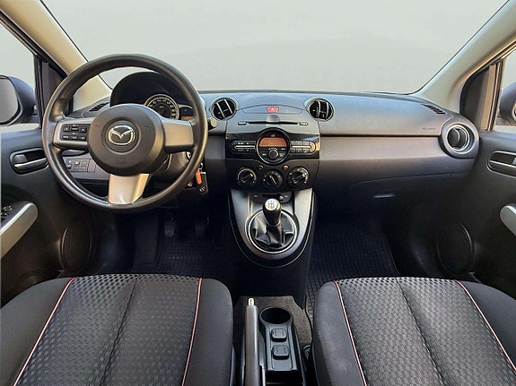 Mazda 2 10 of 21