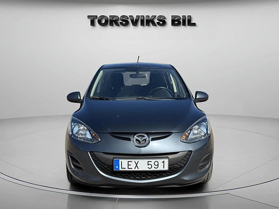 Mazda 2 9 of 21