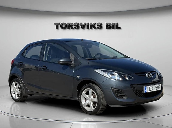 Mazda 2 8 of 21