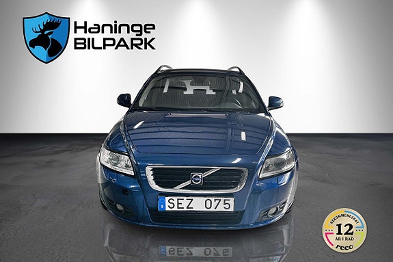 Volvo V50 3 of 29