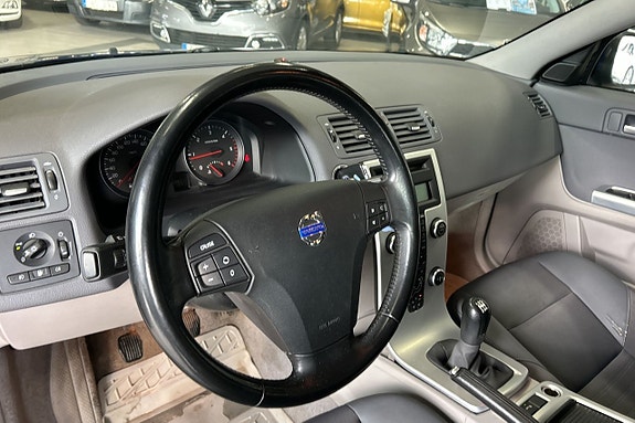 Volvo V50 12 of 29